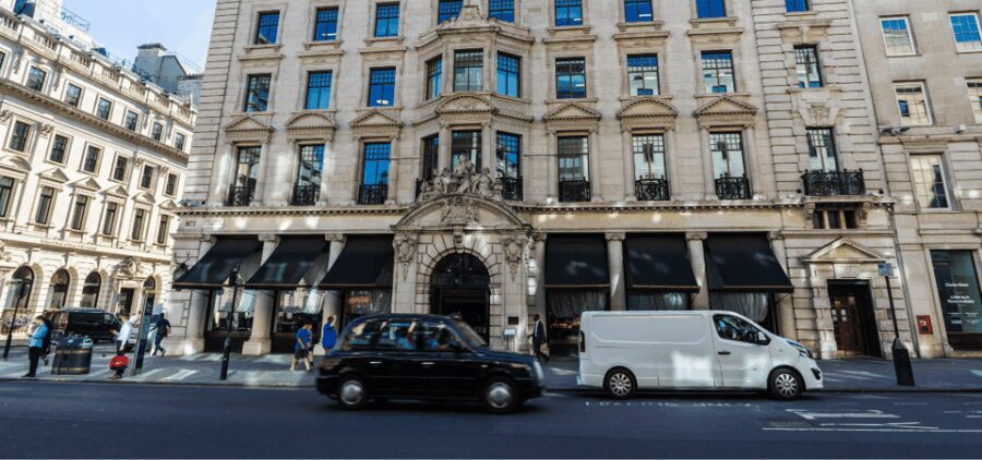 London: Changing of the Guard with a an APP - The Route & Highlights: A Closer Look