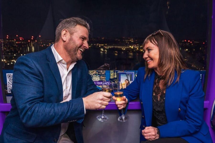London: IFS Cloud Cable Car Champagne Experience - How the Experience Works