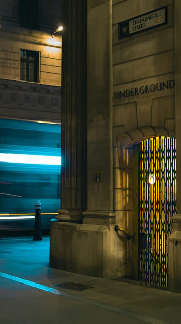 London: Jack the Ripper Tour and Underground Prison in Spanish - What We Think About the Value