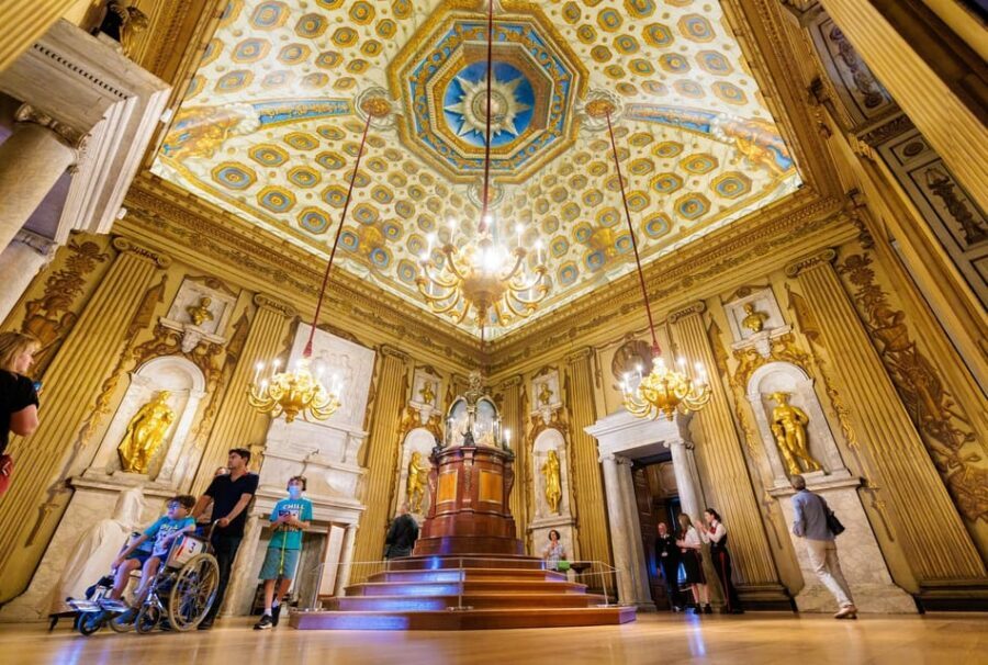 London: Kensington Palace Tour, Guard Change & Afternoon Tea - The Value for Travelers
