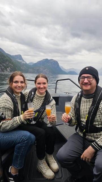 Lysefjord (Stavanger): Boattrip to Preikestolen from Forsand - The Itinerary in Detail
