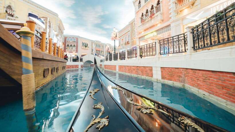 Macau: Venetian-Style Gondola Ride - The Sum Up