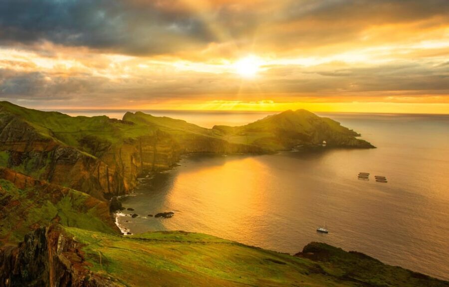 Madeira: Sunrise Experience and Hike with Guide & Pickup - The Itinerary Breakdown