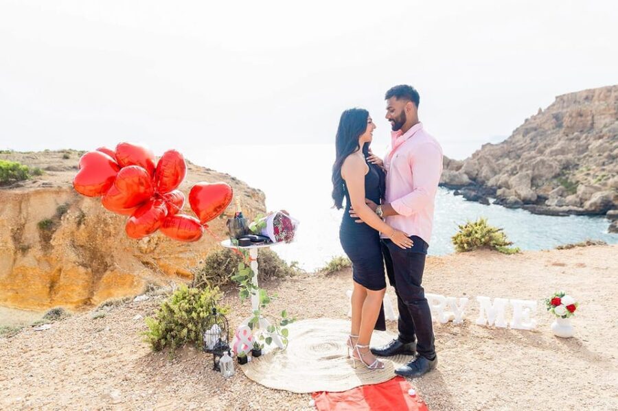 Malta: Marrige Proposal with Scenic Views and Picnic - Who Would Love This Experience?