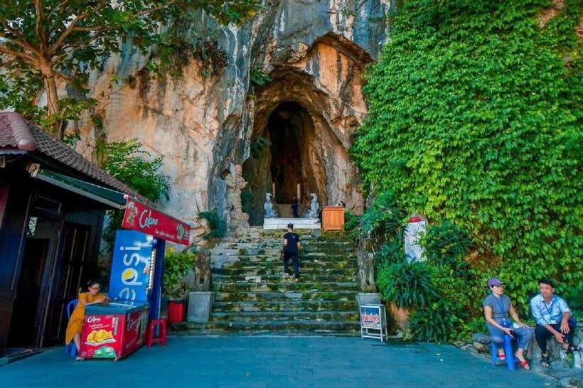 MARBLE MOUNTAINS -MONKEY MOUNTAIN - AM PHU CAVE MORNING TOUR - Itinerary