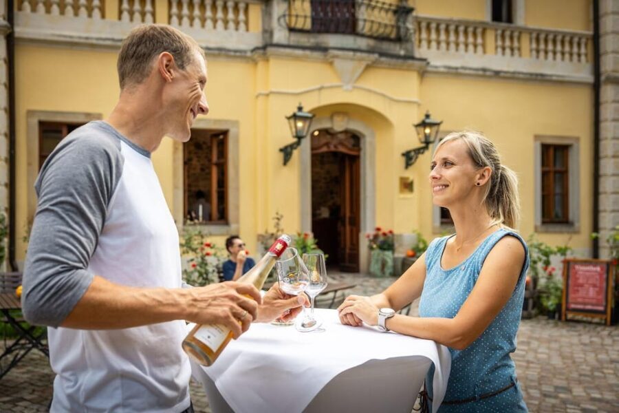Meissen: Wine hike in the Proschwitz vineyards incl. 3-person wine tasting - Introduction: A Scenic Sip of Saxony