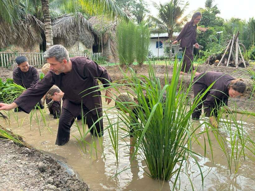 Mekong Delta Experience 1Day: Bicycle-Kayak-CANO & Fishing - Itinerary Highlights