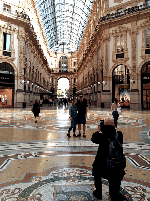 Milan Postcard Viewpoints Walk With Locals - Travel Bloggers - Itinerary Highlights
