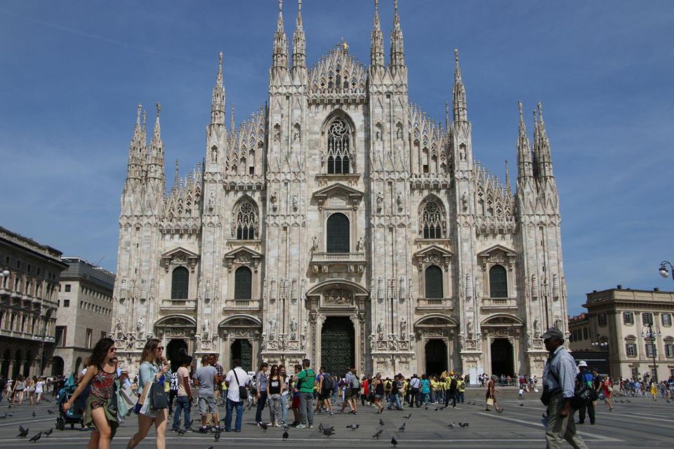 Milan: Private Sightseeing & Shopping Tour With a Local - Exploring Milans Hidden Secrets and Main Sights