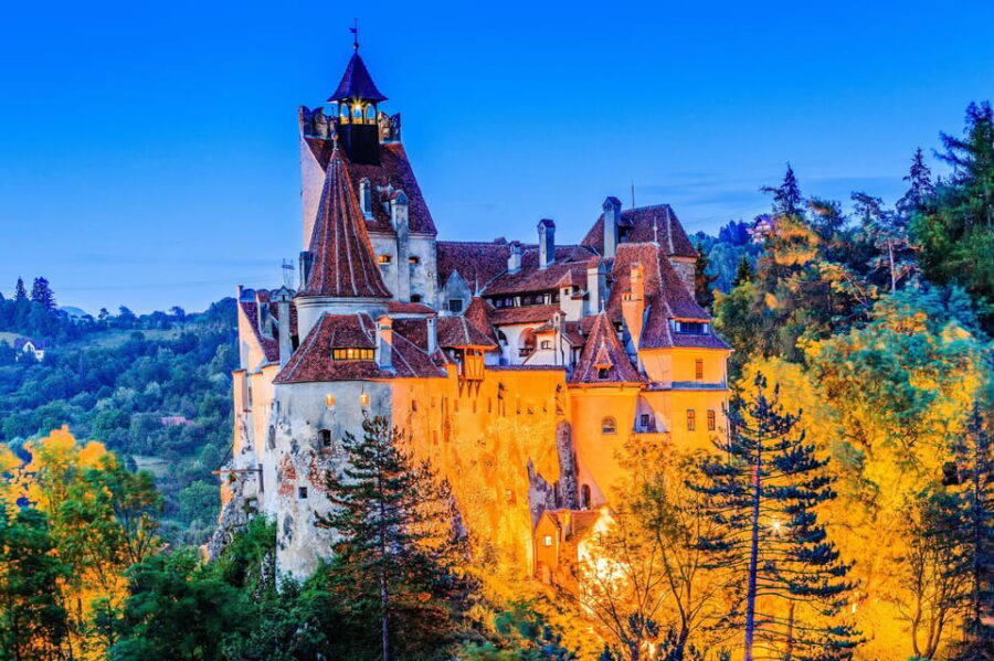 Minivan 8: Peles & Dracula's Castle and Brasov Full-Day Trip - The Full-Experience Breakdown