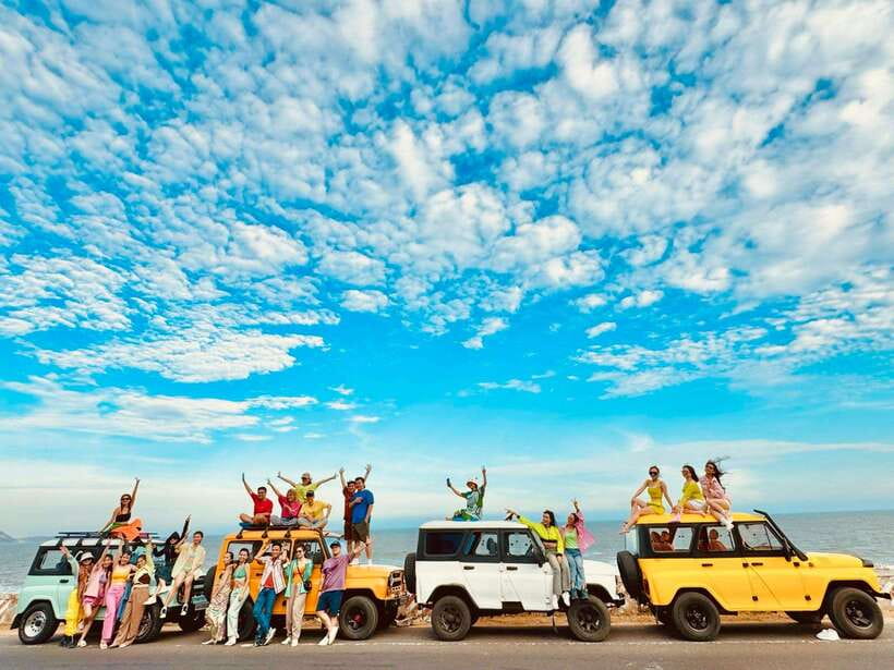 Mui Ne: Shared Jeep Tour Sunrise or Sunset to Sand Dunes - Pickup and Itinerary