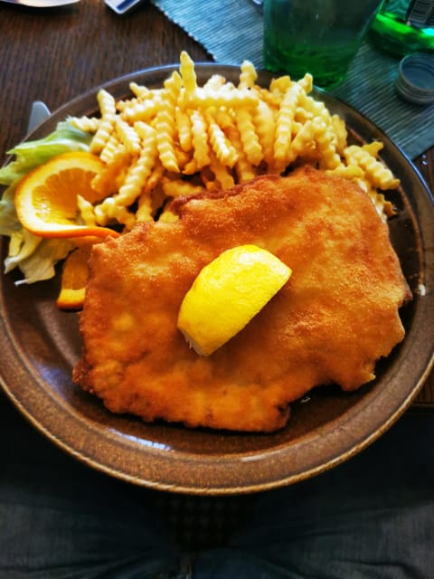 Munich: Mini Classic Bike Tour with Beer Garden Stop at 4 PM - What the Tour Includes and Excludes