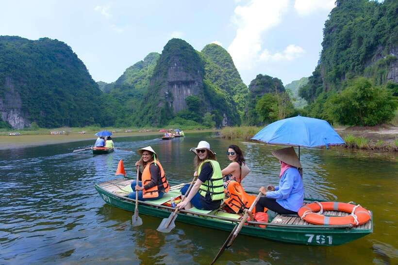 Ninh Binh Gateway: Unforgetable Experience Full Day Tour - Itinerary Breakdown