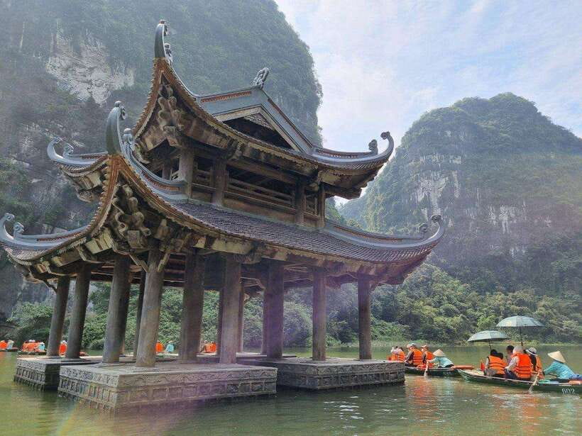 Ninh Binh: Trang An and Mua Cave Half-Day Private Jeep Tour - Itinerary Details