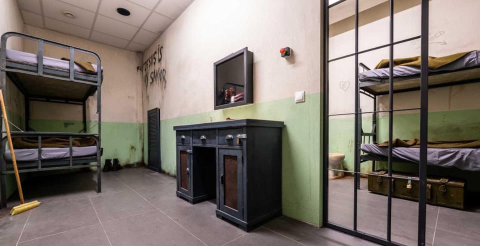 Nürnberg: Prison Break Escape Room - Deep Dive into the Experience