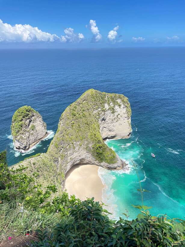 Nusa Penida: Tour 1 day West Coast with Local Guide - Who Should Consider This Tour?