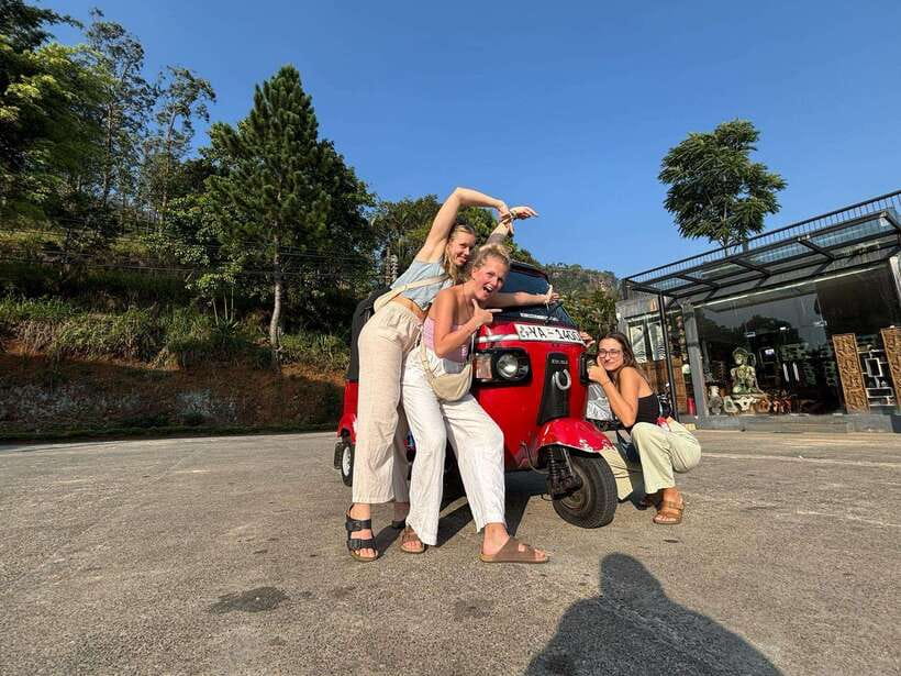 Nuwara Eliya: Private Sightseeing Tuk-Tuk Tour - A Closer Look at the Itinerary