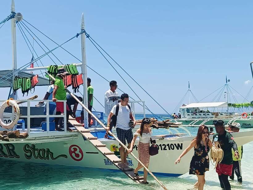 Oslob: Whaleshark Watching, Tumalog Falls & Sumilon Island - What’s Included and What to Expect