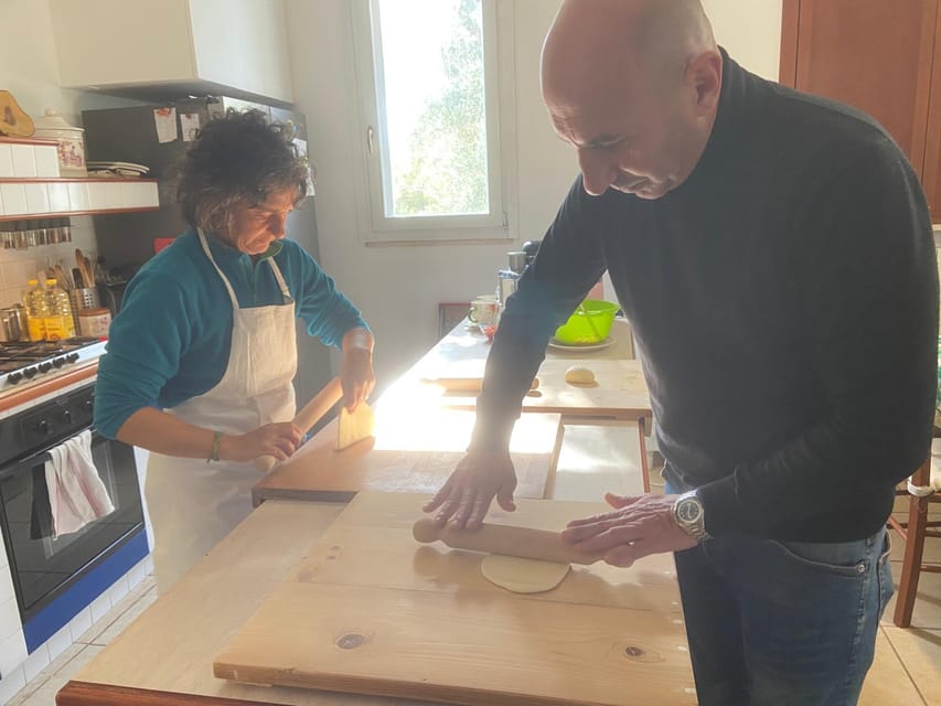 Ostuni: cooking class of fried panzerotti and puccitedde - The Heart of the Experience: Making Panzerotti and Puccitedde