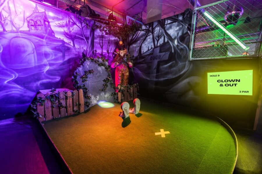 Oxford: Junkyard Golf Tickets for 9 or 18 Holes - Who Should Consider This Experience?