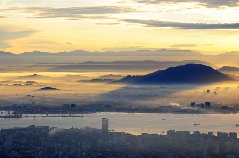 Penang: Kek Lok Si Temple and Penang Hill Guided Tour - The Detailed Breakdown of the Itinerary