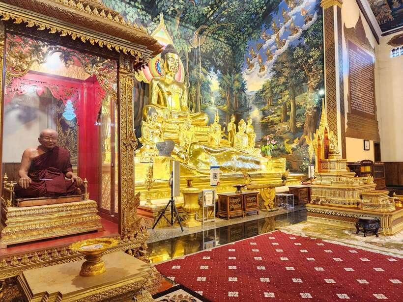 Phnom Penh: City Tour with S21 and Killing Fields - Transportation and Group Size