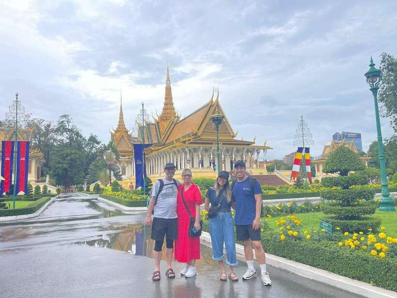 Phnom Penh: Royal Palace, S21, Killing Fields & More Tour - What Makes This Tour Stand Out?