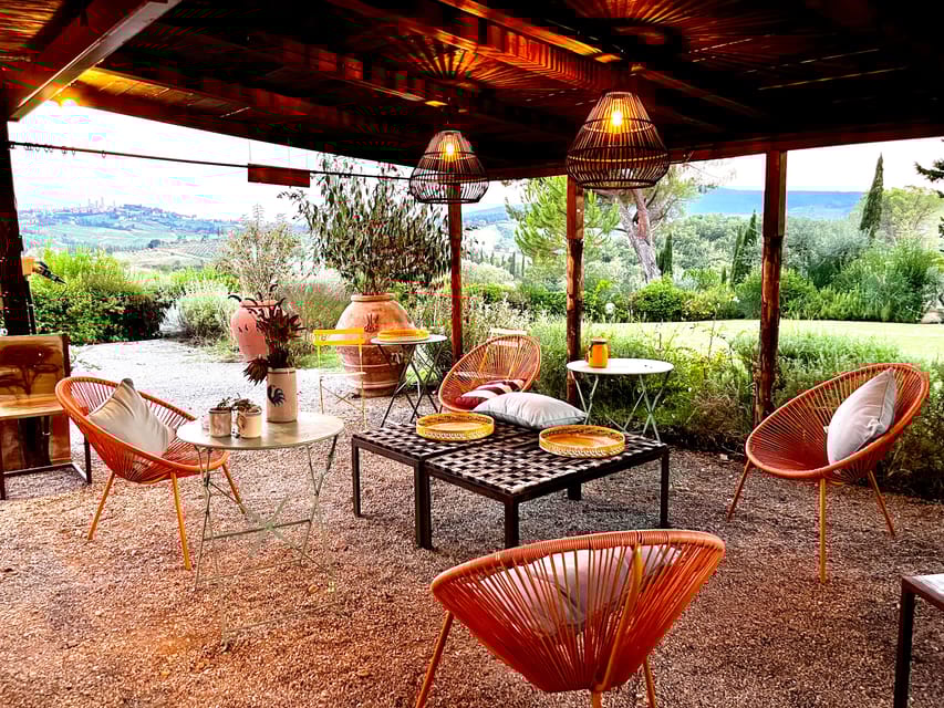 Pizza Cooking Class in a Tuscany Home Restaurant with wine - A Closer Look at the Experience