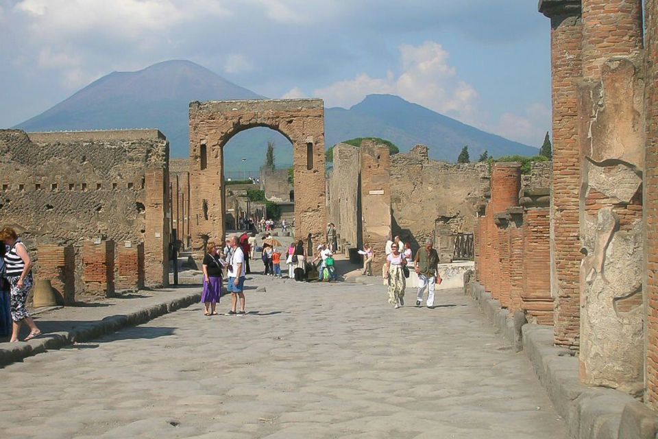 Pompei: Pompeii Private Tour - A Deep Dive into the Pompeii Private Tour