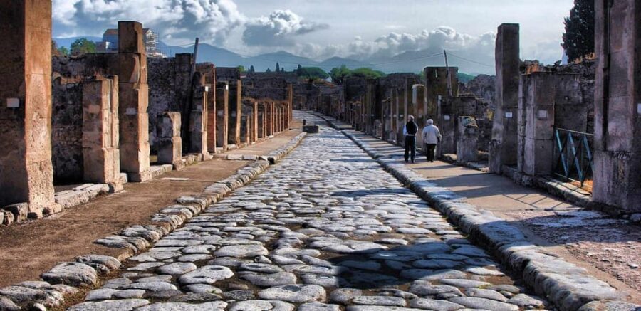 Pompeii 2H Private Guided Tour with Optional Tickets - Authentic Experiences and Traveler Feedback