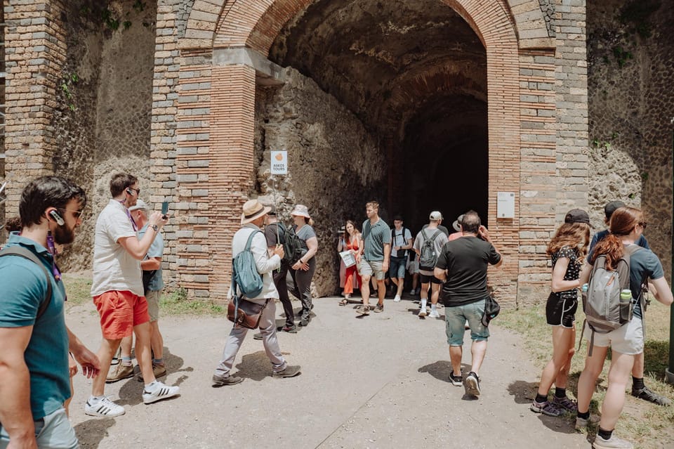 Pompeii and Amphitheatre Group Tour With an Archaeologist - Booking Information
