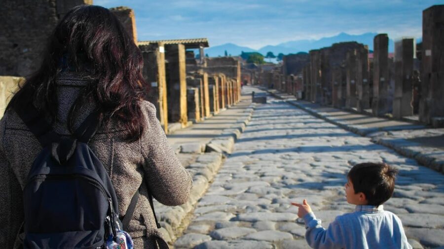 Pompeii: Family-Friendly Guided Walking Tour with Activities - Who Will Love This Tour?