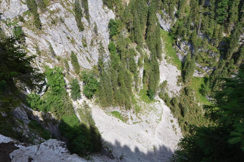 Ponor Fortress:1 day tour visit the greatest Romanian cave - The Scenic Panorama and Additional Features