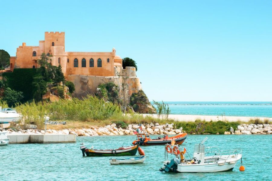 Portimão: Benagil Cave and Praia de Marinha Boat Tour - FAQs