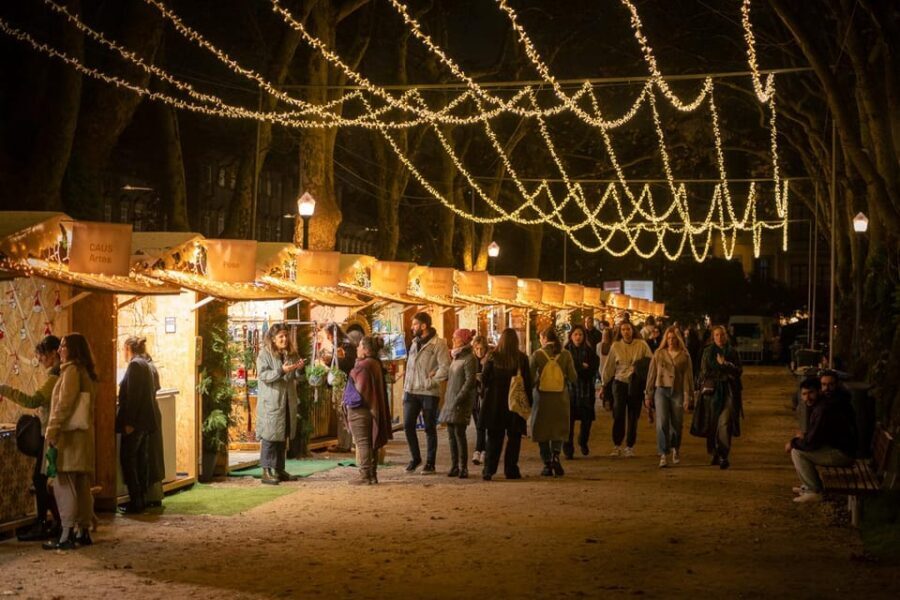 Porto: Christmas Lights Flexible Walking Tour - What We Loved About the Tour