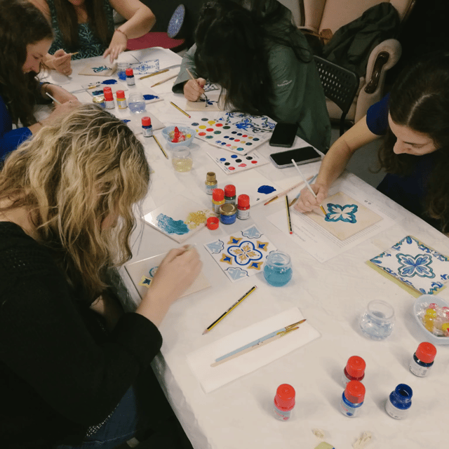 Porto: Tile-Painting Workshop with Porto Wine - Bainharia - What is the Porto Tile-Painting Workshop?