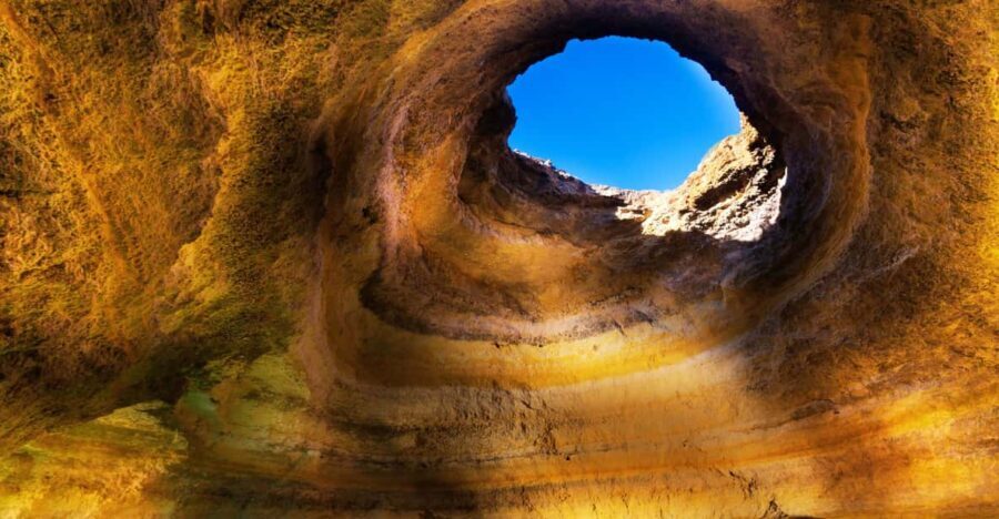 Portugal: Passeio 2 horas de Barco a Gruta de Benagil - The Itinerary in Detail