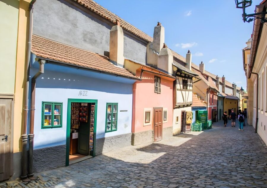 Prague Castle: Royal Palace, Cathedral, and Golden Lane Tour - A Detailed Breakdown of the Experience