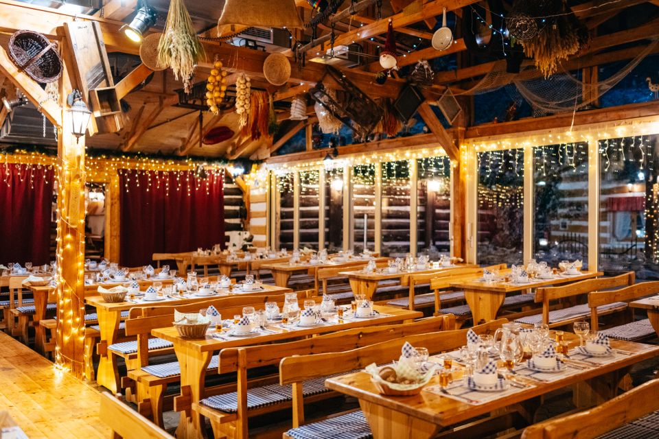 Prague: Dinner with Folk Show and Open Bar - Authenticity and Experience Quality