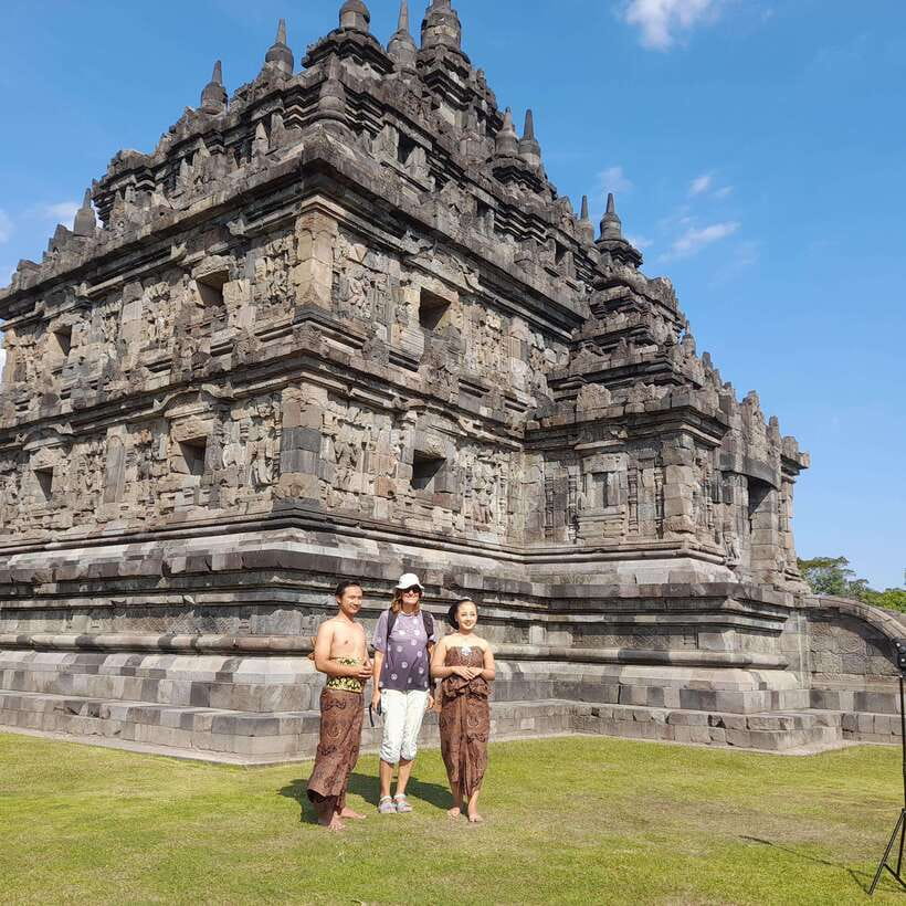 Prambanan, Hidden temple, & Ramayana Ballet perfomance - Why This Tour Works Well