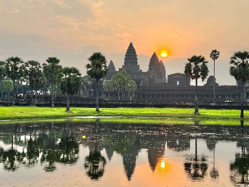 Private Angkor Wat Sunrise Tour with Lunch - The Itinerary in Detail: What to Expect