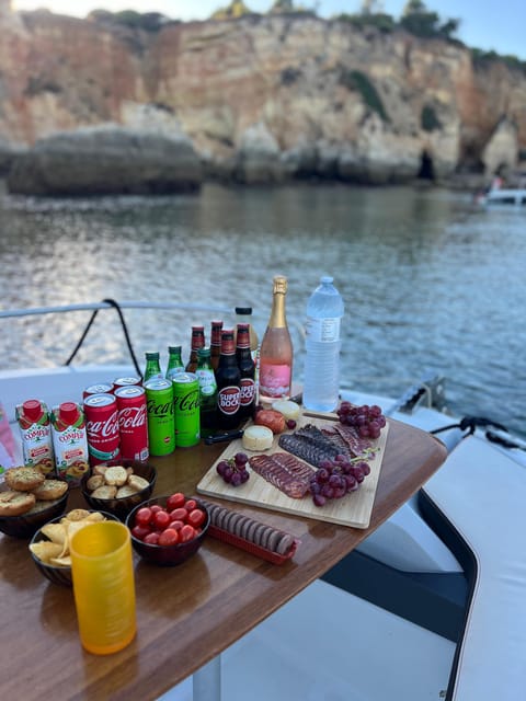 Private boat tour of the Algarve caves - Visiting the Caves and Other Highlights
