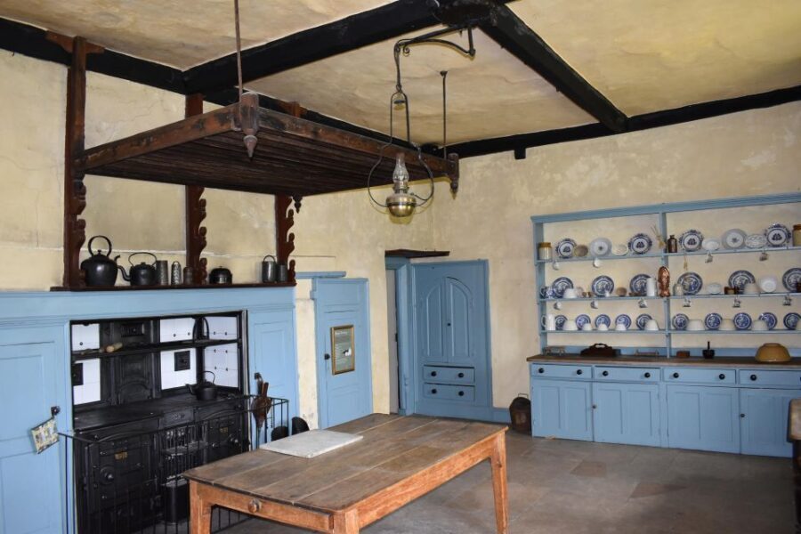 Private Downton Abbey Day Tour, including Highclere Castle - What Makes This Tour Stand Out?