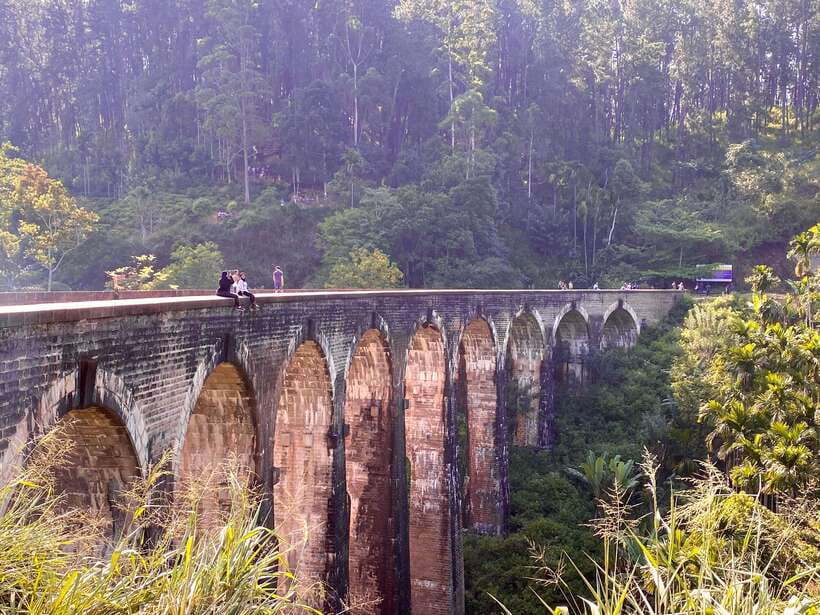 private tour guide in Sri lanka : 5 Days Tour Package - FAQ