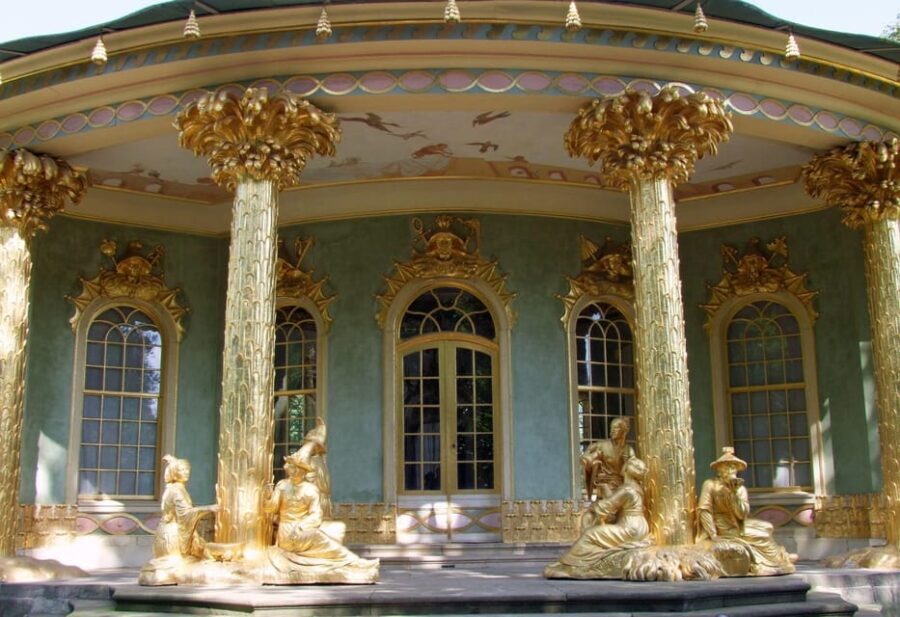 Private trip: Berlin to Potsdam, Sachsenhausen, local driver - FAQs