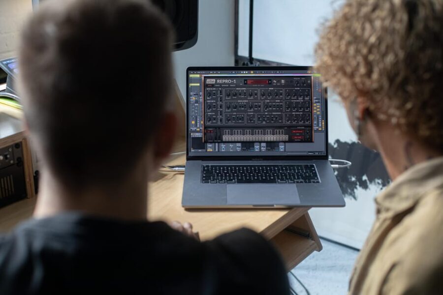 Produce Techno and House Music in Berlin - The Meeting Point and Practical Details  