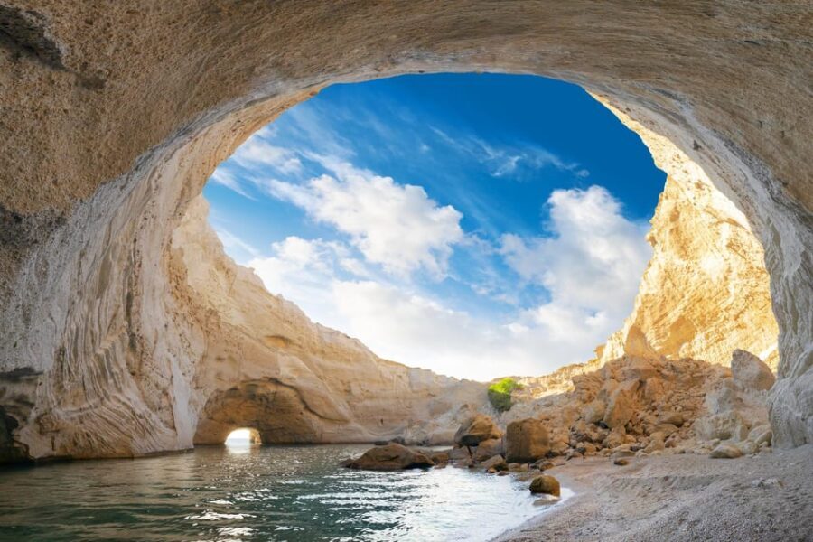 Provatas : small boat rental to Kleftiko - Who Should Consider This Experience?