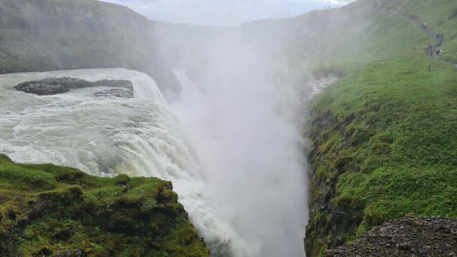 Reykjavík: Golden Circle, 2 Geysers & Geothermal Bakery Tour - What to Expect from the Experience