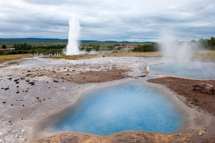 Reykjavik: Golden Circle Tour and Sky Lagoon Entry Ticket - What the Reviews Say
