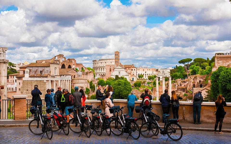 Rome: City Center Electric Bike Tour - the Secrets of Rome - Unlocking the Buco Della Serratura